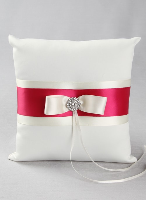 Nicole Ring Pillow_Fuchsia/Ivory