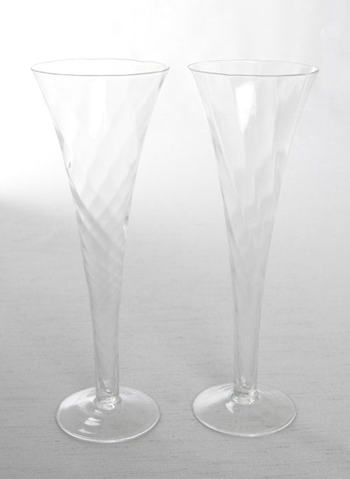 Swirl Toasting Flutes Set