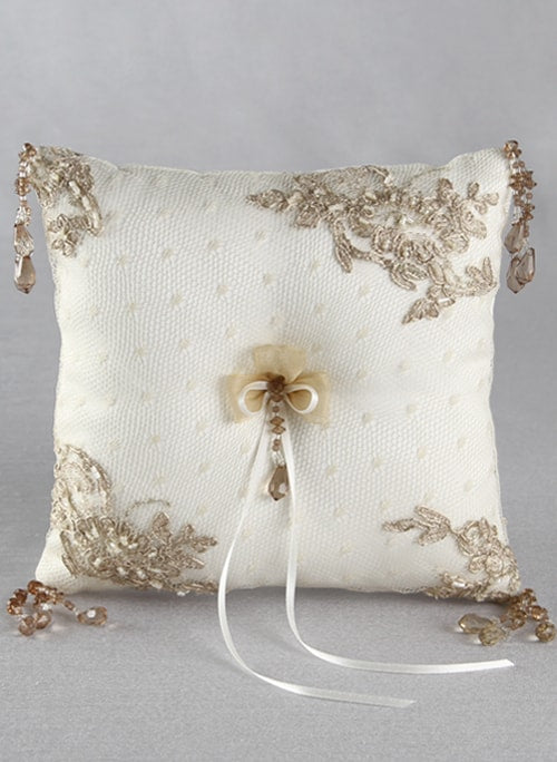 Bella Donna Ring Pillow