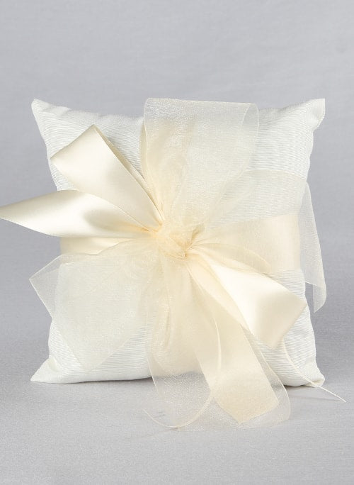 Tres Beau Ring Pillow