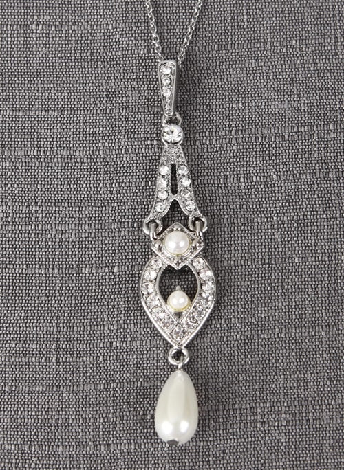 Tiered Pendant Necklace with Dangling Pearl