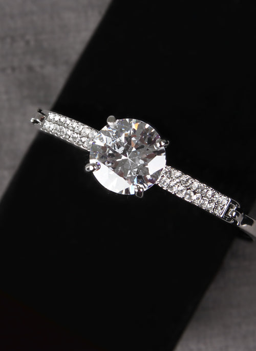 Round Stone Bangle