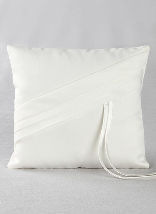 Audrey Ring Pillow