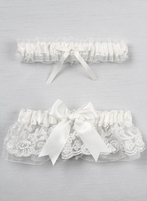 Chantilly Lace Bridal Garter Set