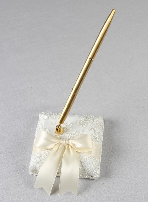 Chantilly Lace Pen Holder