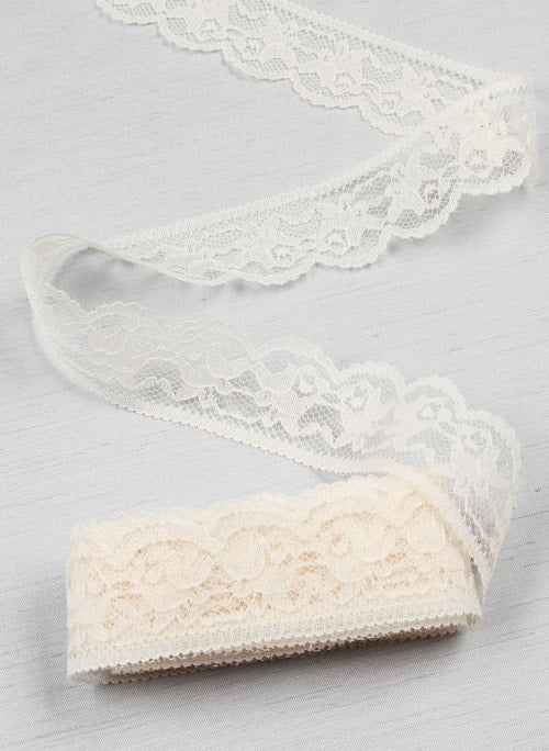 Scalloped Lace Trim 5yds