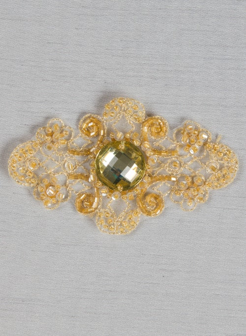 Elizabeth applique, ivory/gold