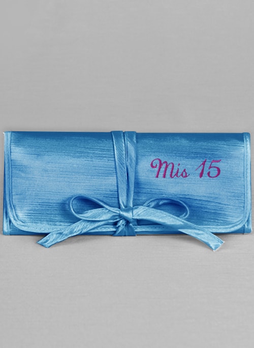 Mis Quince Embroidered Jewelry Roll