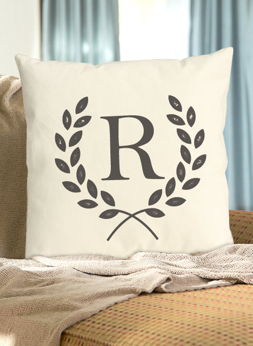 Tenereze Exclusive | Initial Wreath Pillow